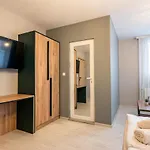 оскови Pensión 3*