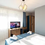 Pensión оскови 3*